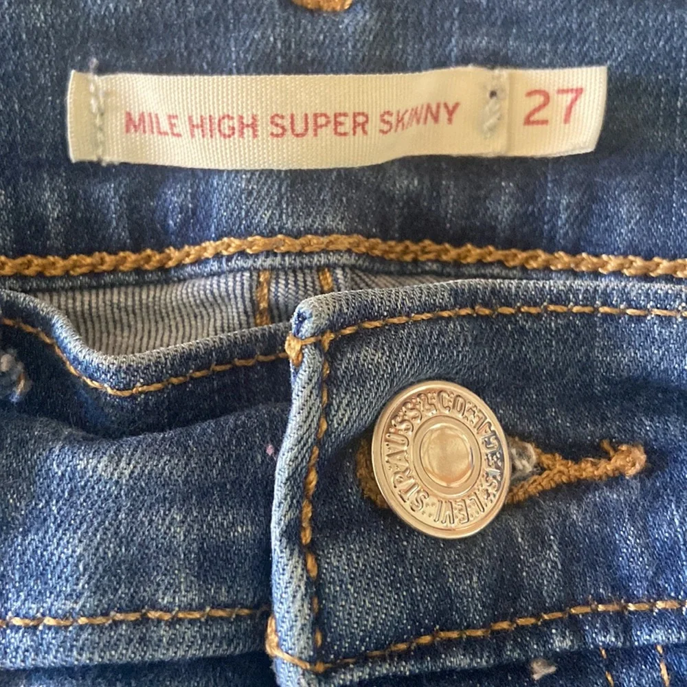 Levi Jeans - Picture 3 of 5